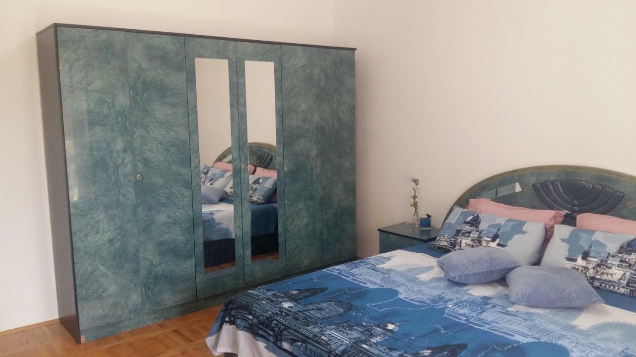 Apartment Ilina โวดีเซ ภายนอก รูปภาพ