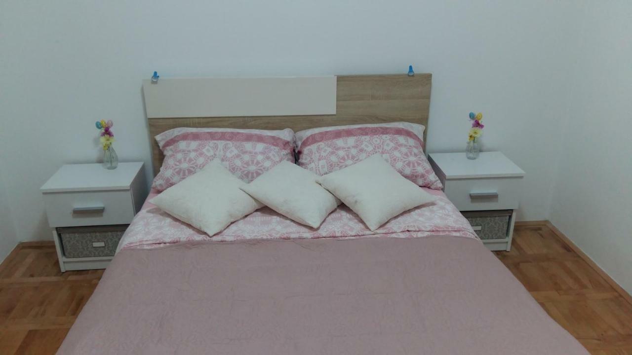 Apartment Ilina โวดีเซ ภายนอก รูปภาพ